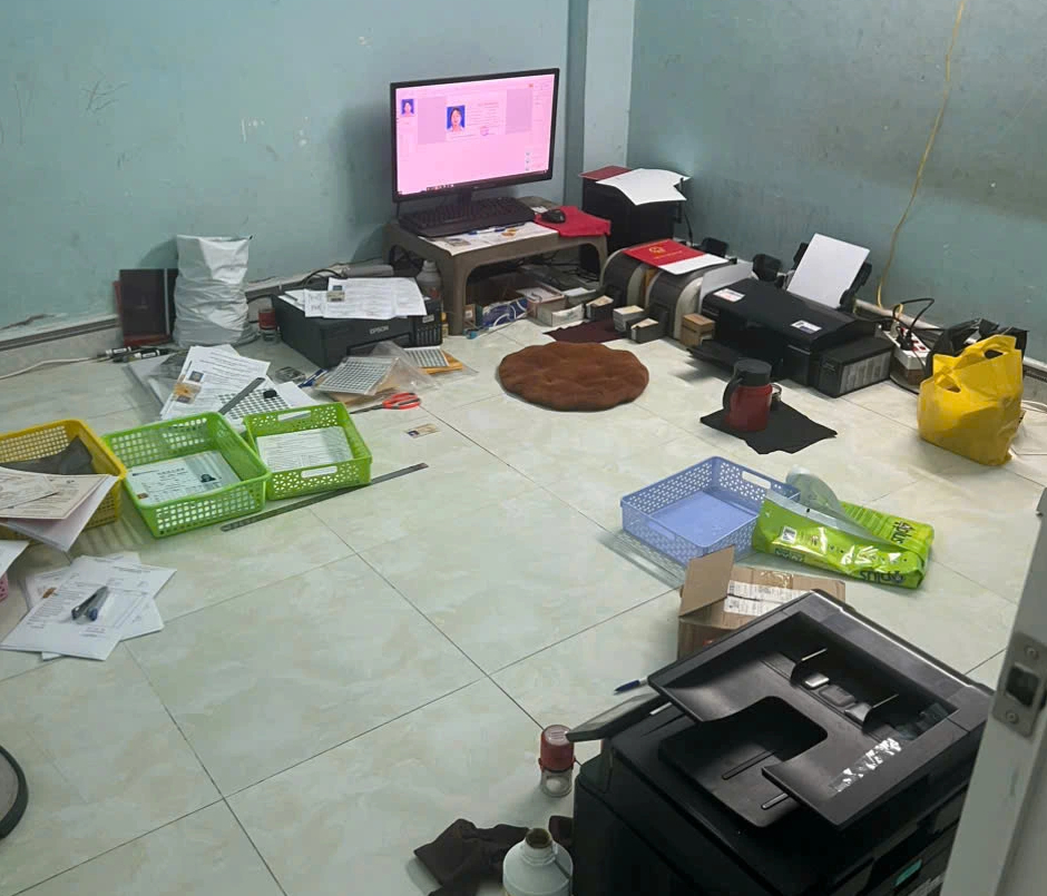 Công an TP.HCM bắt vụ làm giả 3.000 phôi giấy phép lái xe
