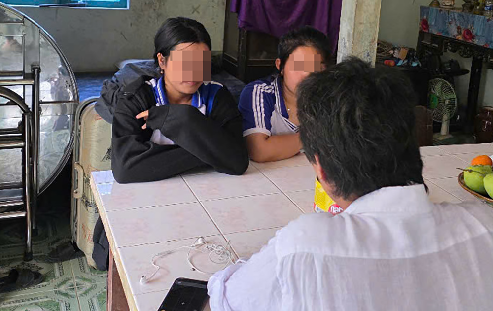 2 bạn học kể lại diễn biến vụ nữ sinh tử vong ở Vĩnh Long: Xe tải gây tai nạn chiếm hết đường